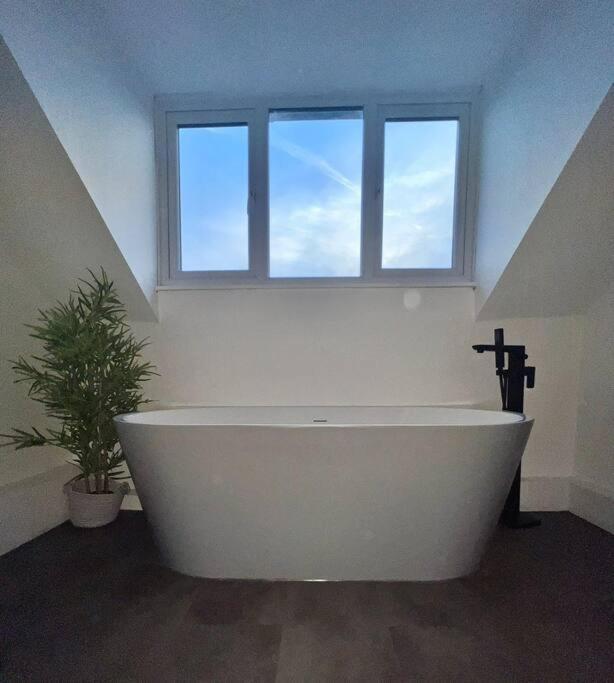 Canalside Terrace-Boutique Stay Worcester City Bagian luar foto